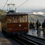 Train de la Rhune historique au départ vers la Rhune