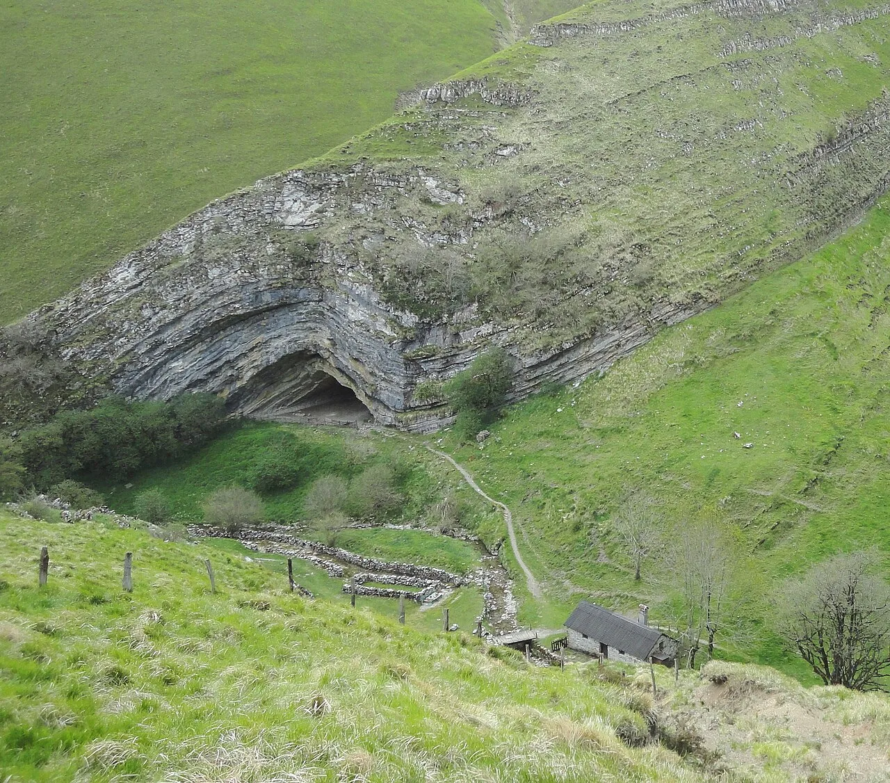 Grotte d'Harpéa